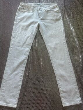 U-51 White Jeans  Size:  11/12
